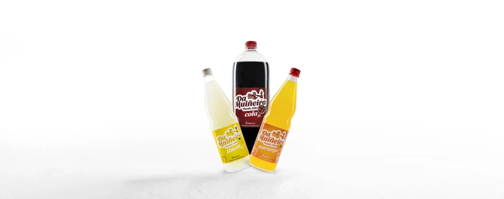 Refrescos Da Muiñeira de sabores: cola, limón y naranja